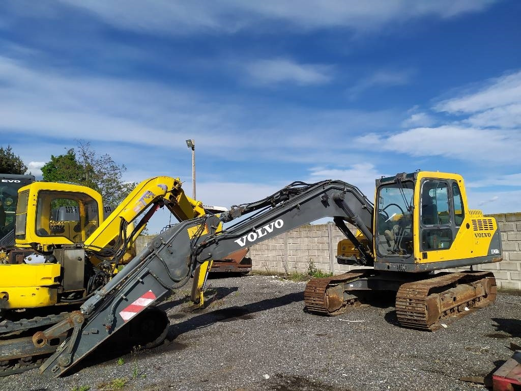 Volvo EC 140 B LC - حفارات زحافة: صور 1 Volvo EC 140 B LC - حفارات زحافة: صور 1