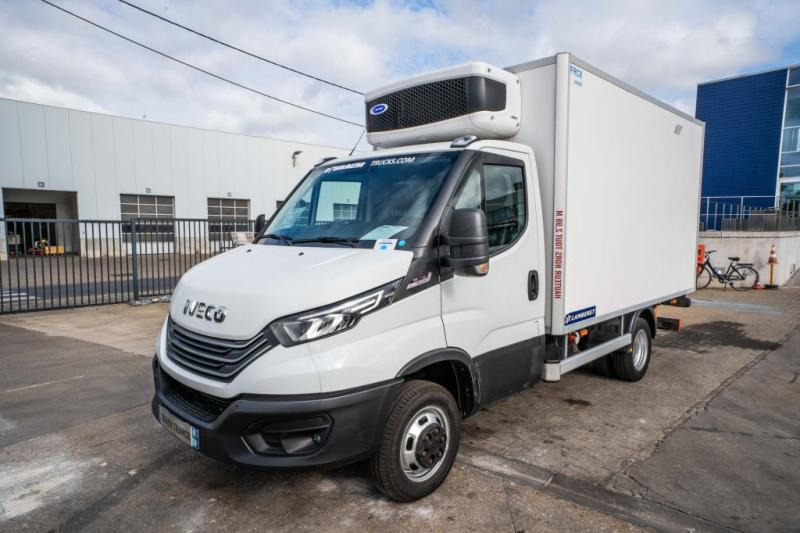 Iveco DAILY 35C180 HI MATIC+CARRIER XERIOS 5+ DHOLLANDIA - الشاحنات الصغيرة المبردة: صور 1 Iveco DAILY 35C180 HI MATIC+CARRIER XERIOS 5+ DHOLLANDIA - الشاحنات الصغيرة المبردة: صور 1