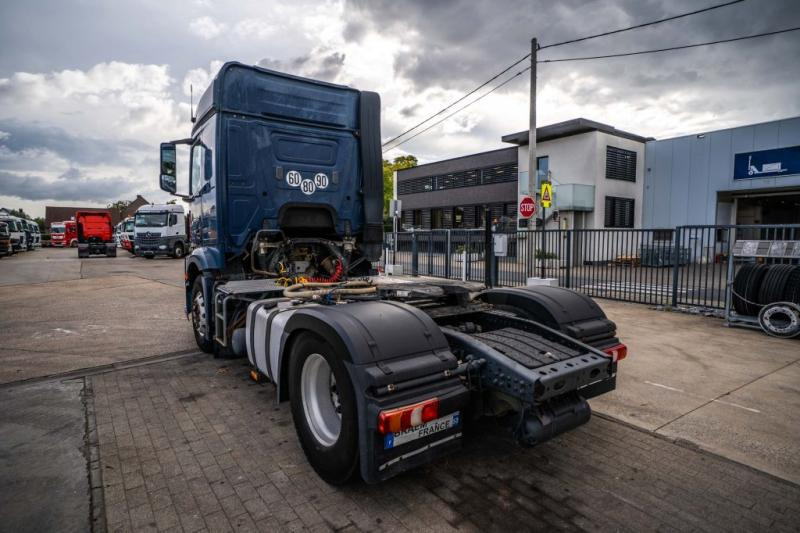 Mercedes ACTROS 1843 LS + HYDRAULIQUE - شاحنة جرار: صور 3 Mercedes ACTROS 1843 LS + HYDRAULIQUE - شاحنة جرار: صور 3