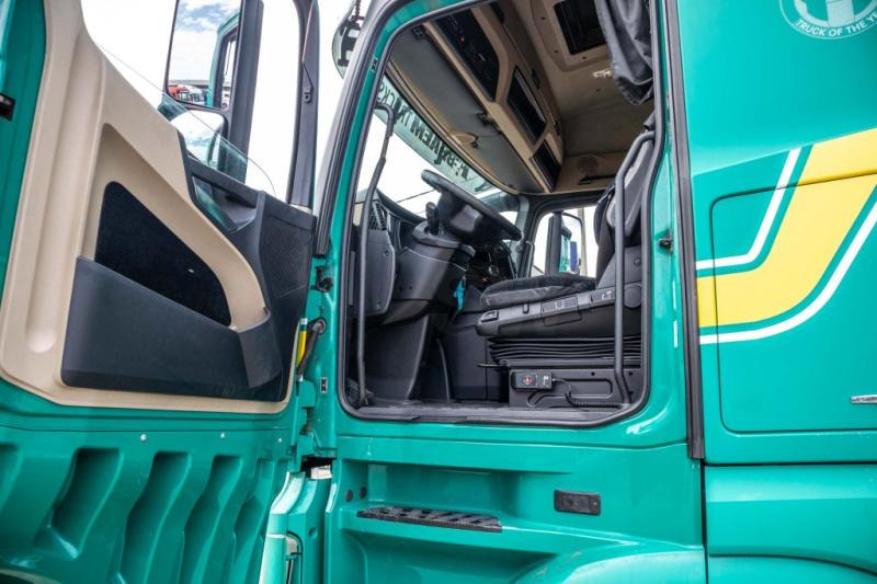 Mercedes ACTROS 1845 LS+E5 - شاحنة جرار: صور 5 Mercedes ACTROS 1845 LS+E5 - شاحنة جرار: صور 5