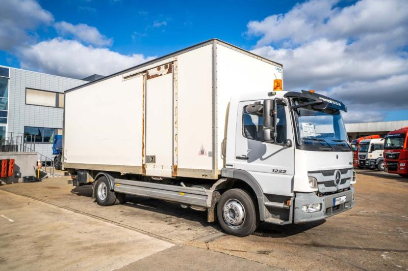 Mercedes ATEGO 1222 + D'HOLLANDIA 1.5T - بصندوق مغلق شاحنة: صور 2 Mercedes ATEGO 1222 + D'HOLLANDIA 1.5T - بصندوق مغلق شاحنة: صور 2