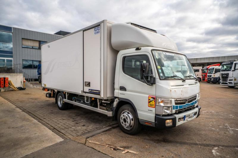 Mitsubishi Fuso FUSO CANTER 7C15-DUONIIC HYBRID / 600 BI TEMP - الشاحنات الصغيرة المبردة: صور 2 Mitsubishi Fuso FUSO CANTER 7C15-DUONIIC HYBRID / 600 BI TEMP - الشاحنات الصغيرة المبردة: صور 2