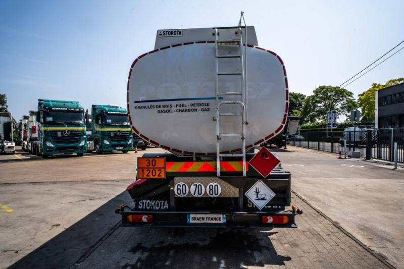 Renault MIDLUM 270 DXI + STOKOTA 14000L /4 COMP - شاحنة صهريج: صور 5 Renault MIDLUM 270 DXI + STOKOTA 14000L /4 COMP - شاحنة صهريج: صور 5
