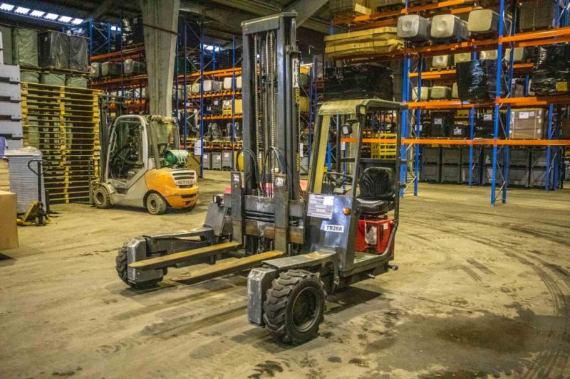 TRANSMANUT TCI MF23-2000KG-CHARIOT EMBARQUE-3XDir. - رافعة شوكية مثبتة على شاحنة: صور 1 TRANSMANUT TCI MF23-2000KG-CHARIOT EMBARQUE-3XDir. - رافعة شوكية مثبتة على شاحنة: صور 1