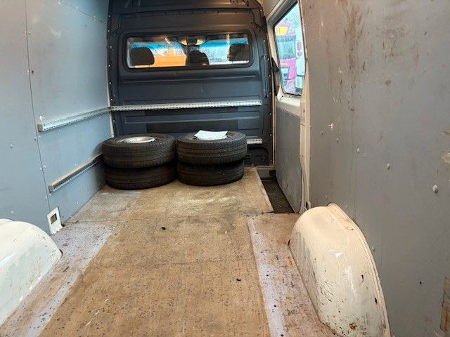 Mercedes-Benz Sprinter 314 - ميكروباص: صور 4 Mercedes-Benz Sprinter 314 - ميكروباص: صور 4