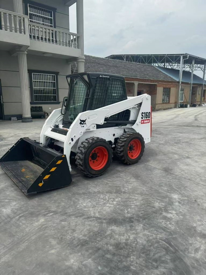 Bobcat S 160 - شيول صغير: صور 5 Bobcat S 160 - شيول صغير: صور 5