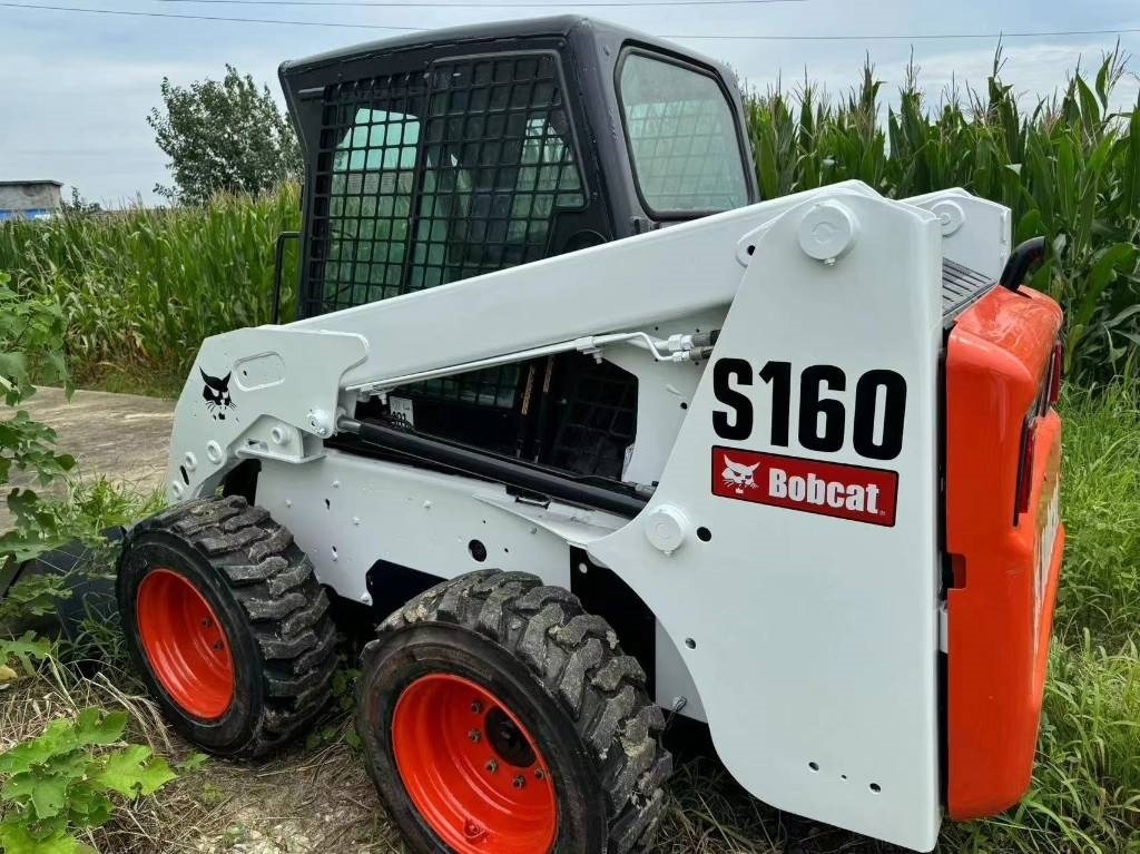 Bobcat S 160 - شيول صغير: صور 1 Bobcat S 160 - شيول صغير: صور 1