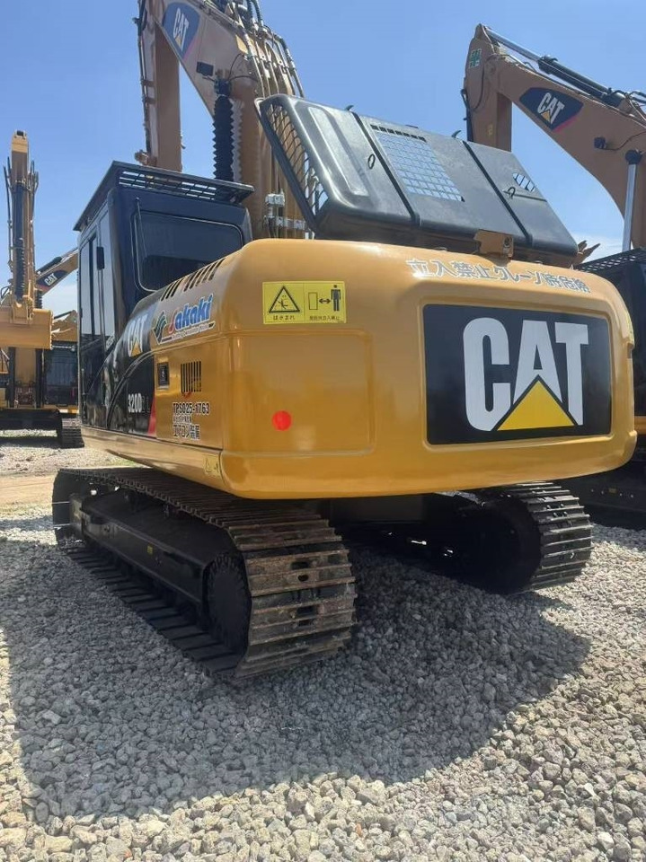 CAT 320D2L - حفارات زحافة: صور 5 CAT 320D2L - حفارات زحافة: صور 5