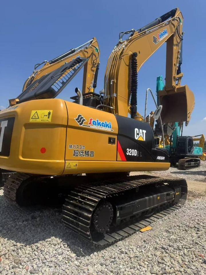 CAT 320D2 - حفارات زحافة: صور 1 CAT 320D2 - حفارات زحافة: صور 1