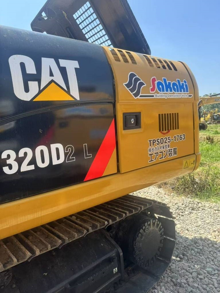 CAT 320D2 - حفارات زحافة: صور 4 CAT 320D2 - حفارات زحافة: صور 4