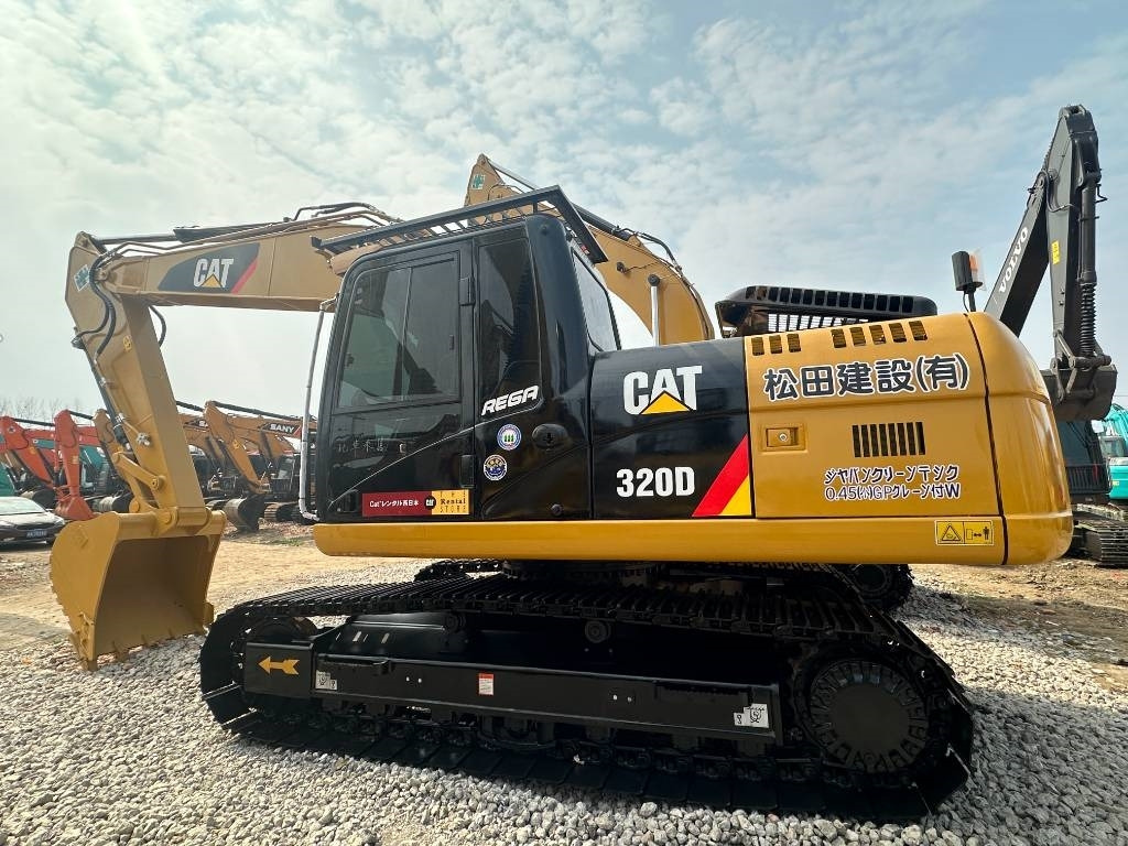 CAT 320D2 - حفارات زحافة: صور 1 CAT 320D2 - حفارات زحافة: صور 1