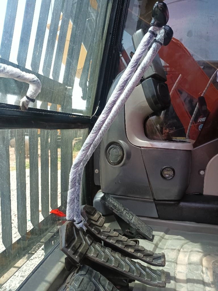 CAT 320D2 - حفارات زحافة: صور 2 CAT 320D2 - حفارات زحافة: صور 2