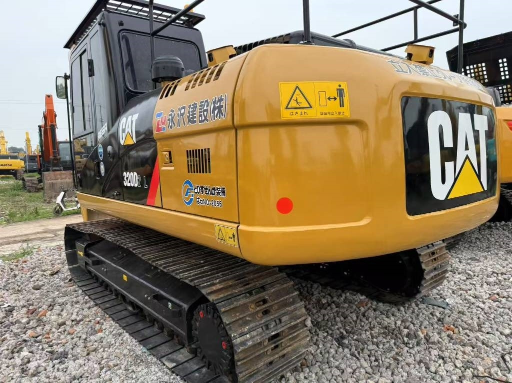 CAT 320D2 - حفارات زحافة: صور 3 CAT 320D2 - حفارات زحافة: صور 3