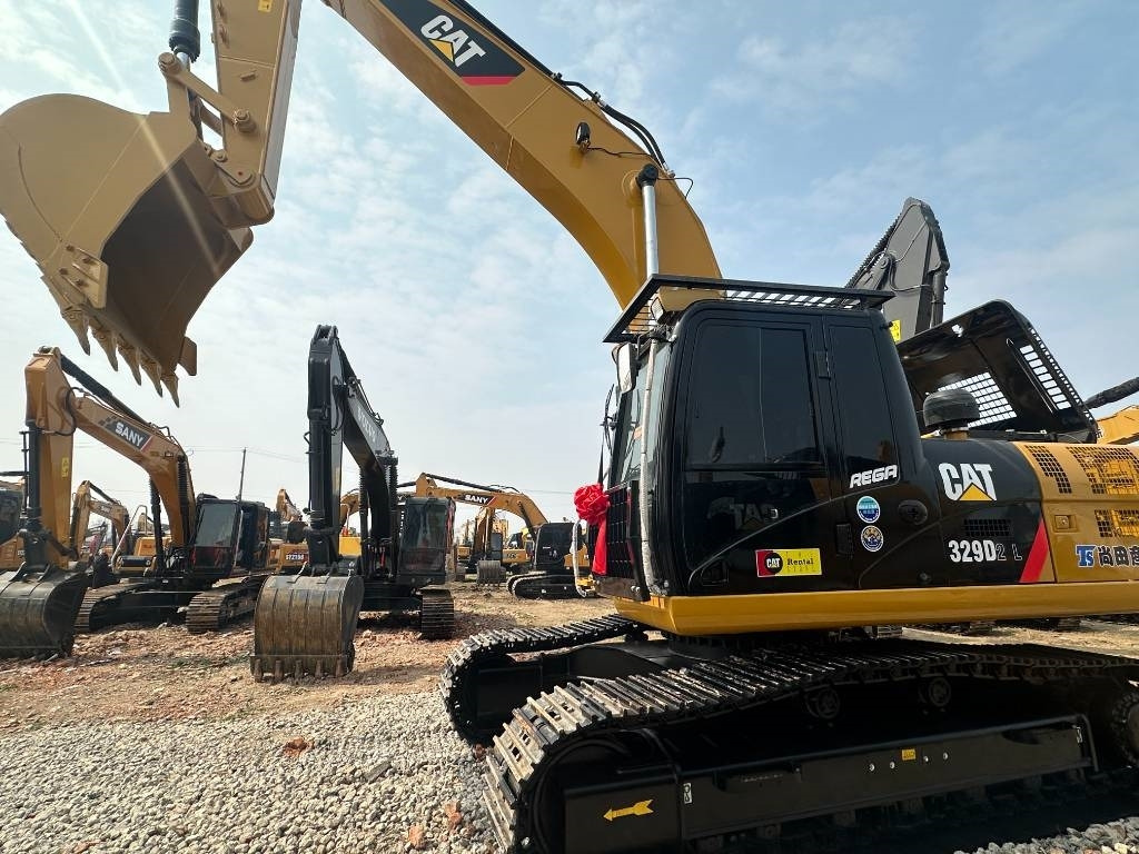 CAT 329D2 - حفارات زحافة: صور 3 CAT 329D2 - حفارات زحافة: صور 3