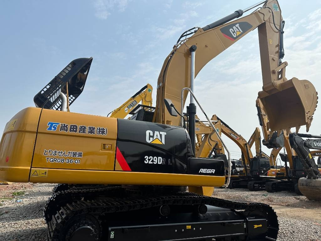 CAT 329D2 - حفارات زحافة: صور 1 CAT 329D2 - حفارات زحافة: صور 1