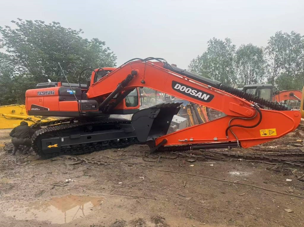 Doosan DX 225 LCA - حفارات زحافة: صور 4 Doosan DX 225 LCA - حفارات زحافة: صور 4