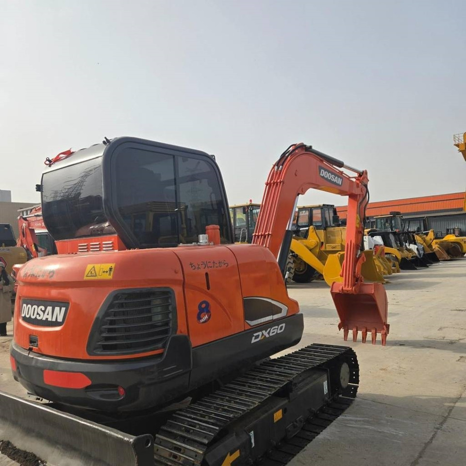 Doosan DX 60-9 C - حفارة مصغرة: صور 5 Doosan DX 60-9 C - حفارة مصغرة: صور 5