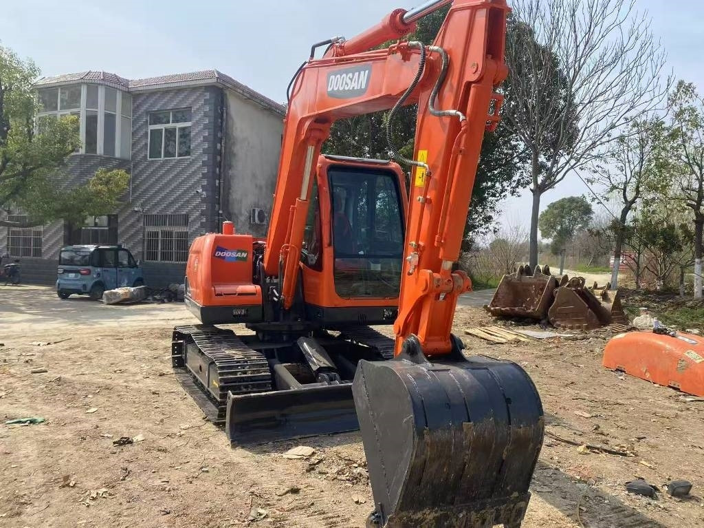 Doosan DX 75-9 C - حفارة مصغرة: صور 3 Doosan DX 75-9 C - حفارة مصغرة: صور 3