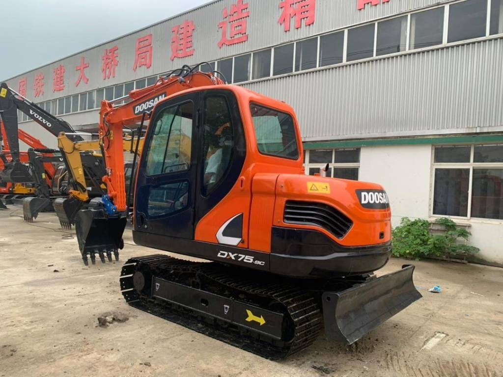 Doosan DX 75-9 C - حفارة مصغرة: صور 3 Doosan DX 75-9 C - حفارة مصغرة: صور 3