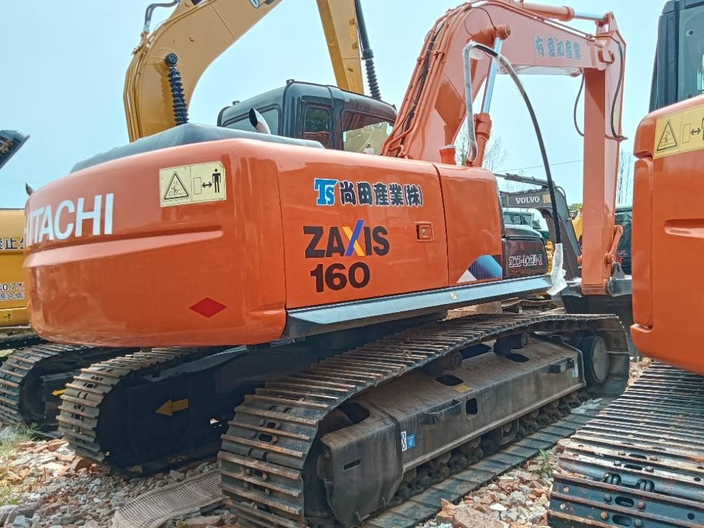 Hitachi ZX 160 - حفارات زحافة: صور 1 Hitachi ZX 160 - حفارات زحافة: صور 1