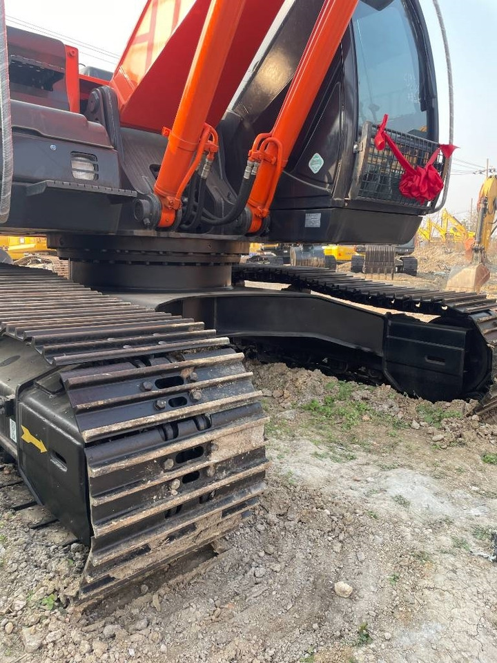Hitachi ZX 210 - حفارات زحافة: صور 2 Hitachi ZX 210 - حفارات زحافة: صور 2