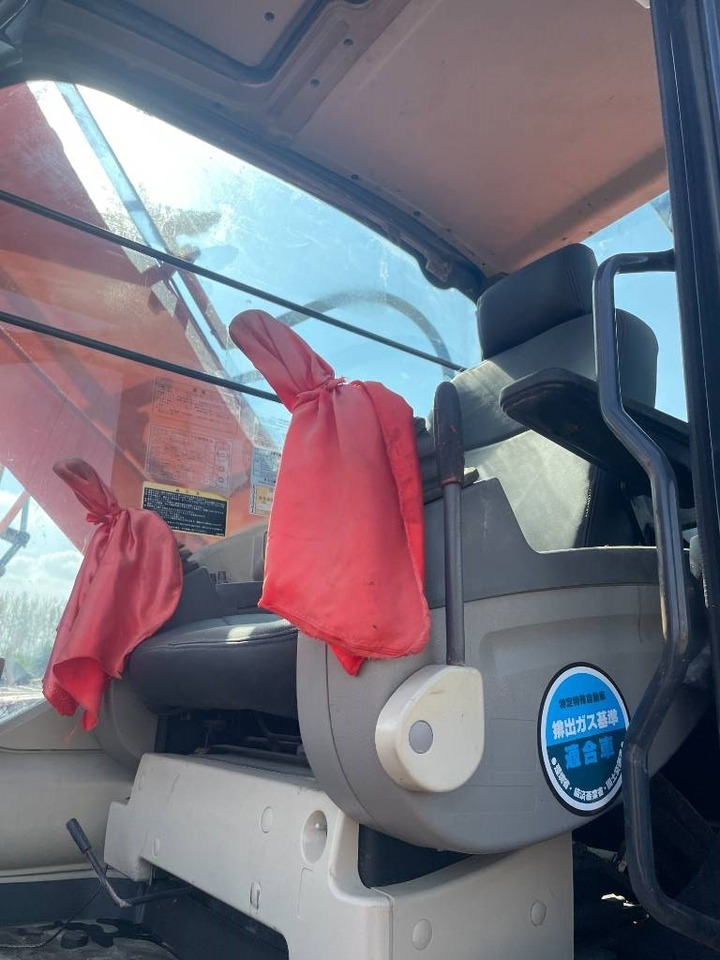 Hitachi ZX 240 - حفارات زحافة: صور 2 Hitachi ZX 240 - حفارات زحافة: صور 2