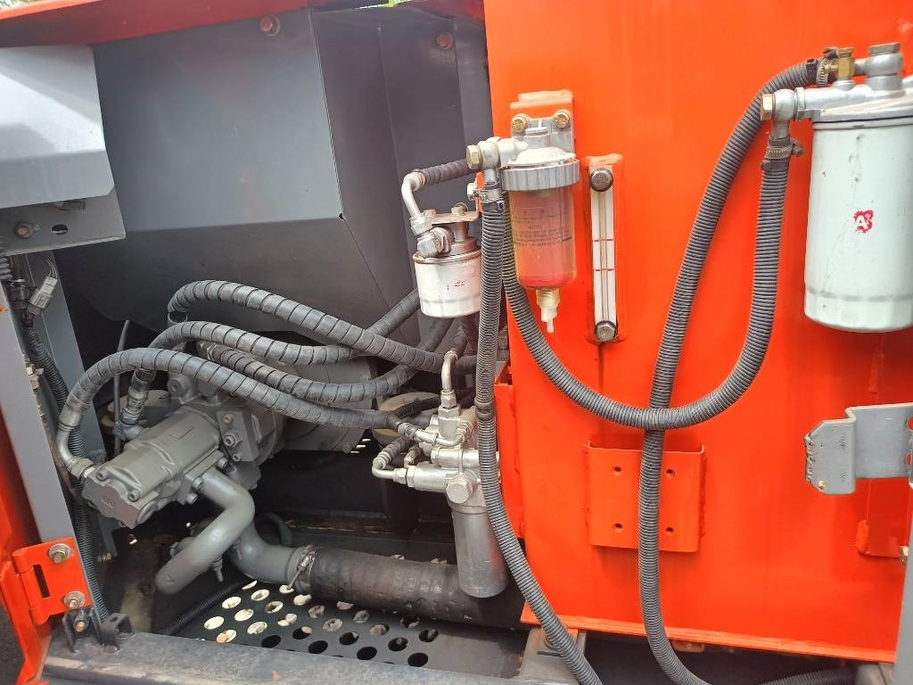 Hitachi ZX 60 - حفارة مصغرة: صور 3 Hitachi ZX 60 - حفارة مصغرة: صور 3