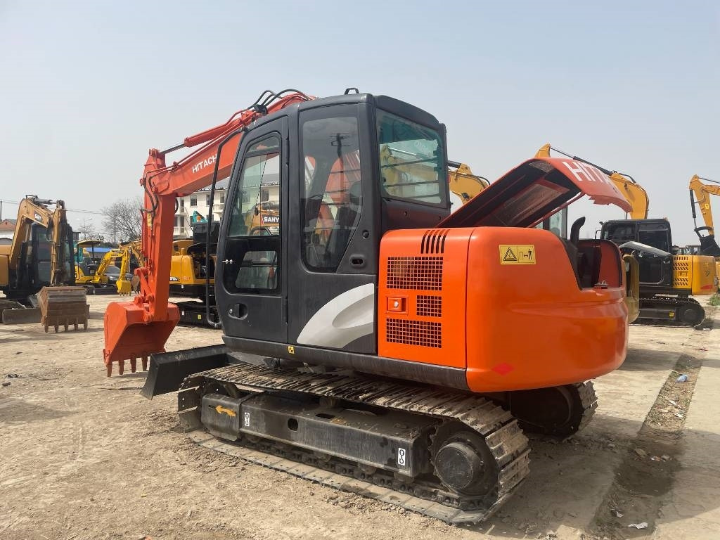 Hitachi ZX 70 - حفارة مصغرة: صور 4 Hitachi ZX 70 - حفارة مصغرة: صور 4
