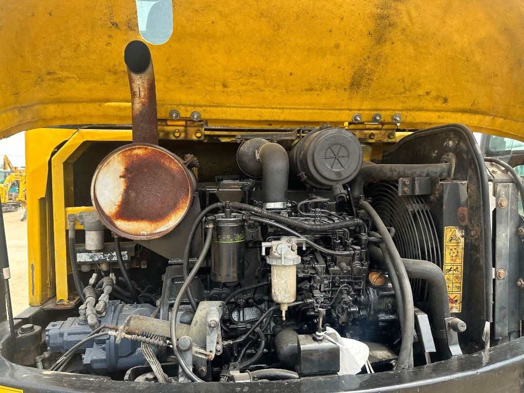 Hyundai 60 - حفارة مصغرة: صور 3 Hyundai 60 - حفارة مصغرة: صور 3