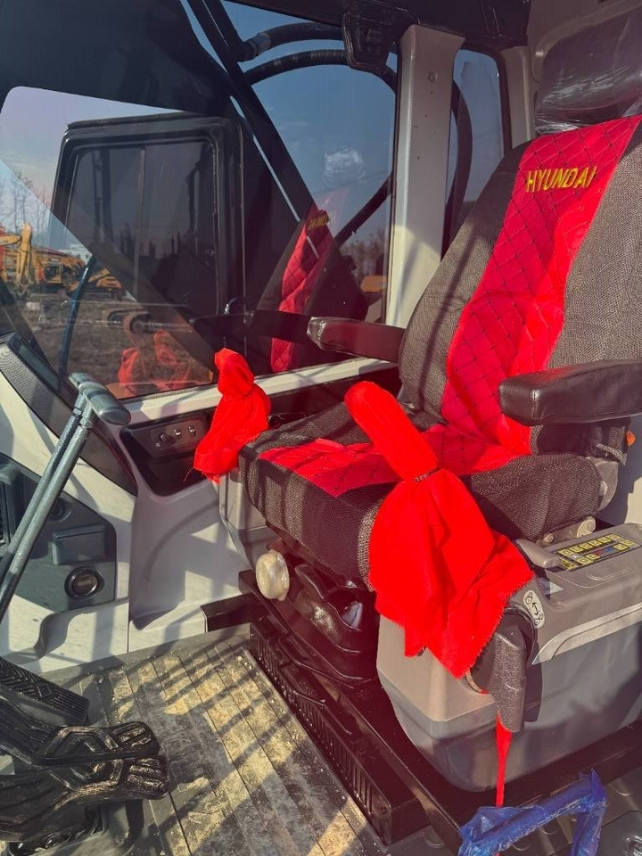 Hyundai HX 220 - حفارات زحافة: صور 3 Hyundai HX 220 - حفارات زحافة: صور 3