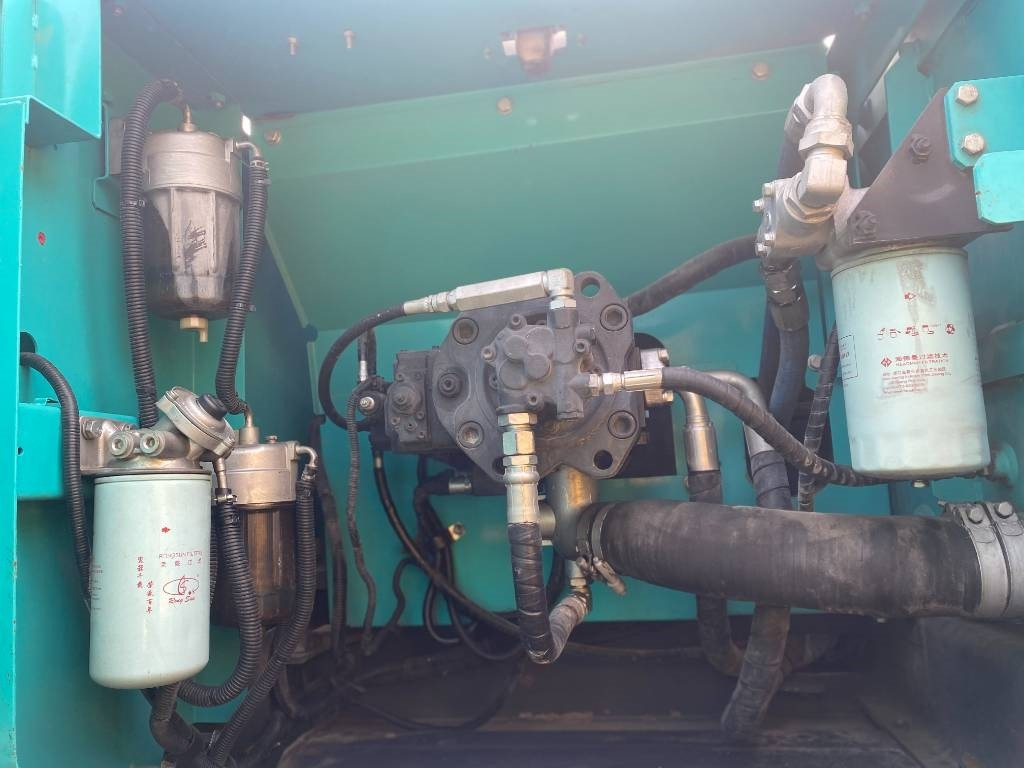 Kobelco SK 350 - حفارات زحافة: صور 3 Kobelco SK 350 - حفارات زحافة: صور 3