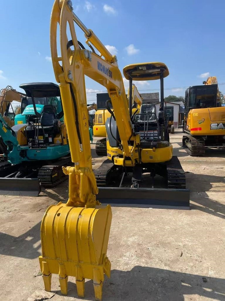 Komatsu PC 35 - حفارة مصغرة: صور 2 Komatsu PC 35 - حفارة مصغرة: صور 2