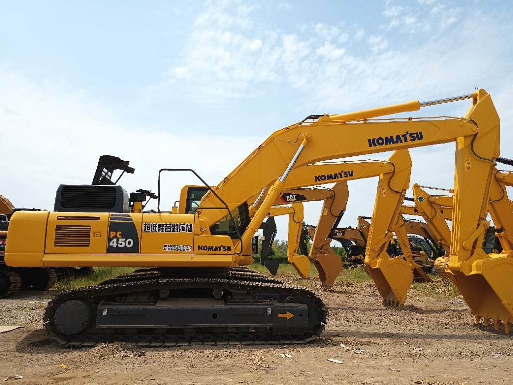 Komatsu PC 450 - حفارات زحافة: صور 1 Komatsu PC 450 - حفارات زحافة: صور 1