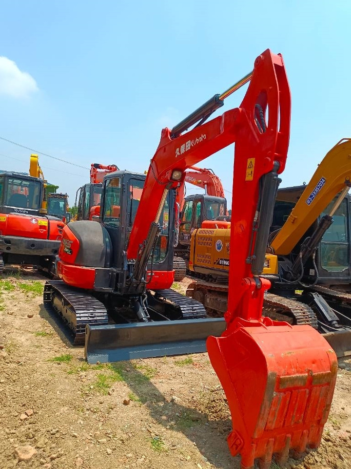 Kubota KX 165 - حفارة مصغرة: صور 4 Kubota KX 165 - حفارة مصغرة: صور 4