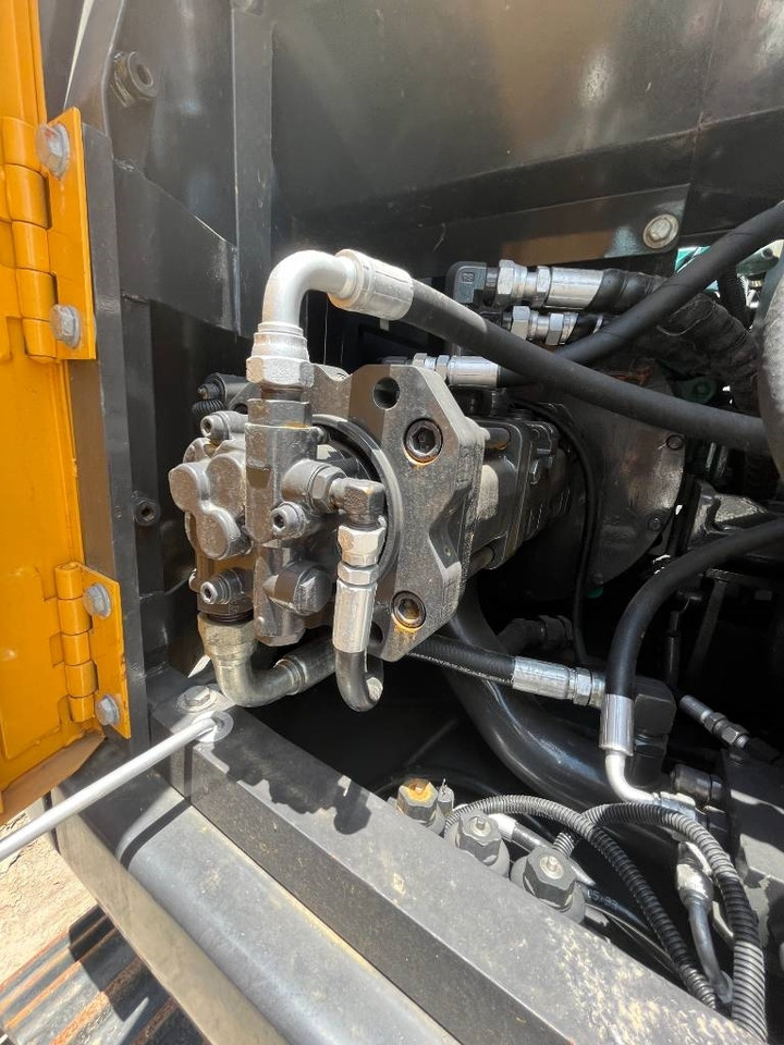 Volvo EC 140 - حفارات زحافة: صور 5 Volvo EC 140 - حفارات زحافة: صور 5