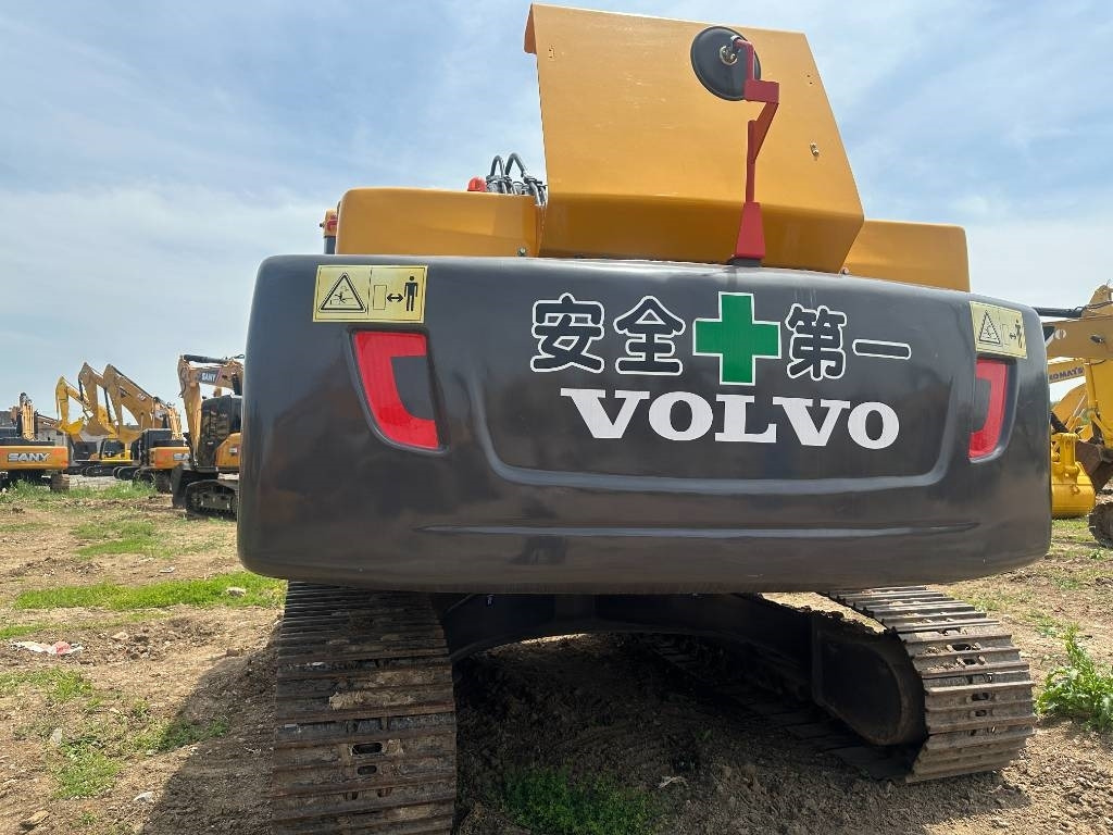 Volvo EC 250 D L  - حفارات زحافة: صور 4 Volvo EC 250 D L  - حفارات زحافة: صور 4