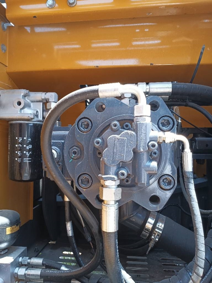 XCMG XE 215 DA - حفارات زحافة: صور 5 XCMG XE 215 DA - حفارات زحافة: صور 5