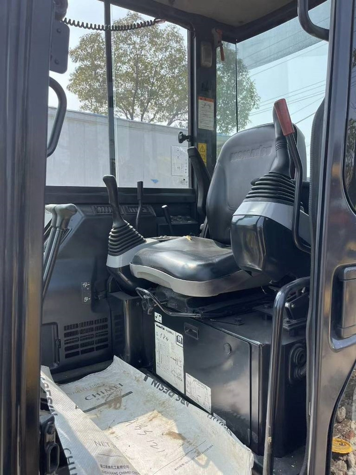 Yanmar Vio 35 - حفارة مصغرة: صور 2 Yanmar Vio 35 - حفارة مصغرة: صور 2