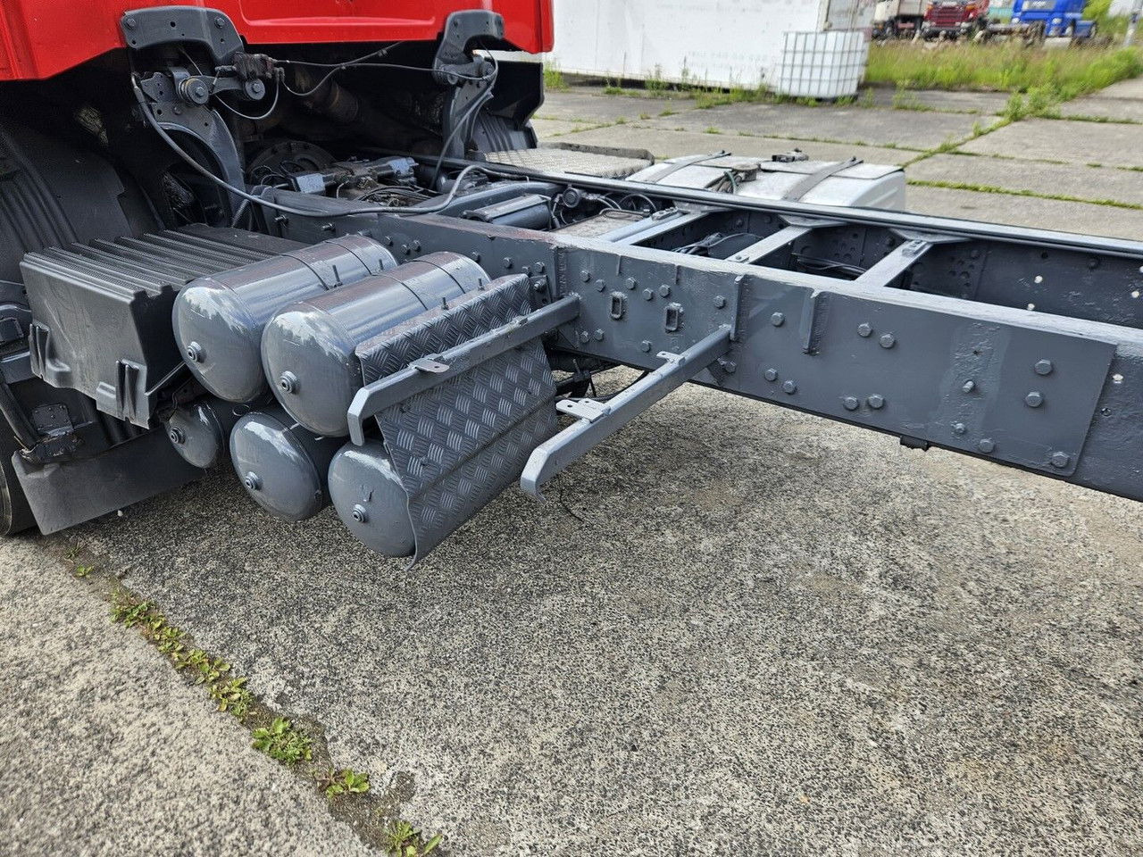 الشاسيه شاحنة Scania 144 530 6X4 Manual Pump AND Injectros - Full Sprin G: صور 8