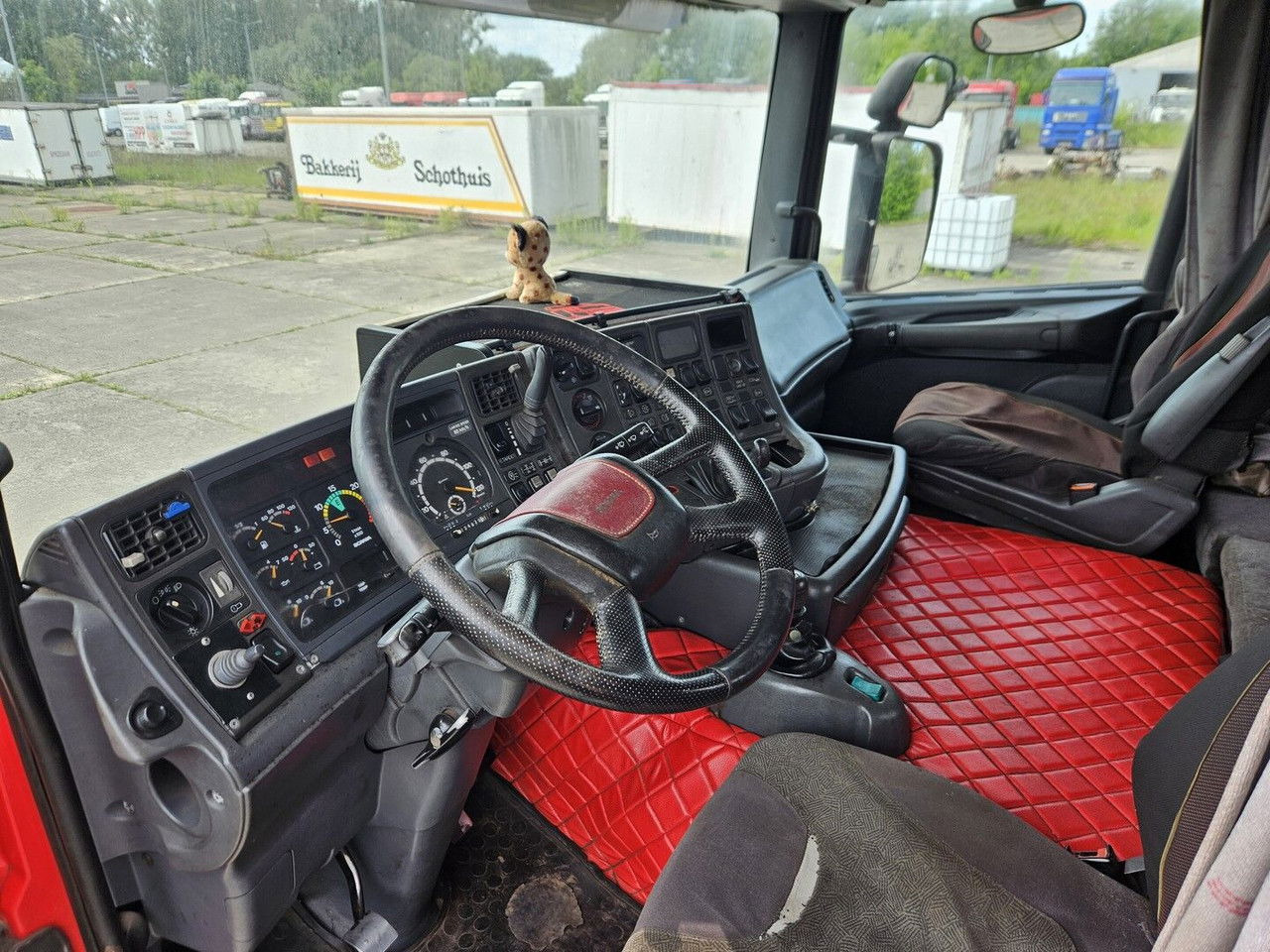 الشاسيه شاحنة Scania 144 530 6X4 Manual Pump AND Injectros - Full Sprin G: صور 12