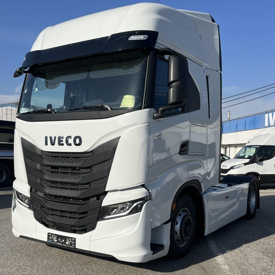 Iveco S-WAY, 530, AS440S53TP إيجار Iveco S-WAY, 530, AS440S53TP: صور 10