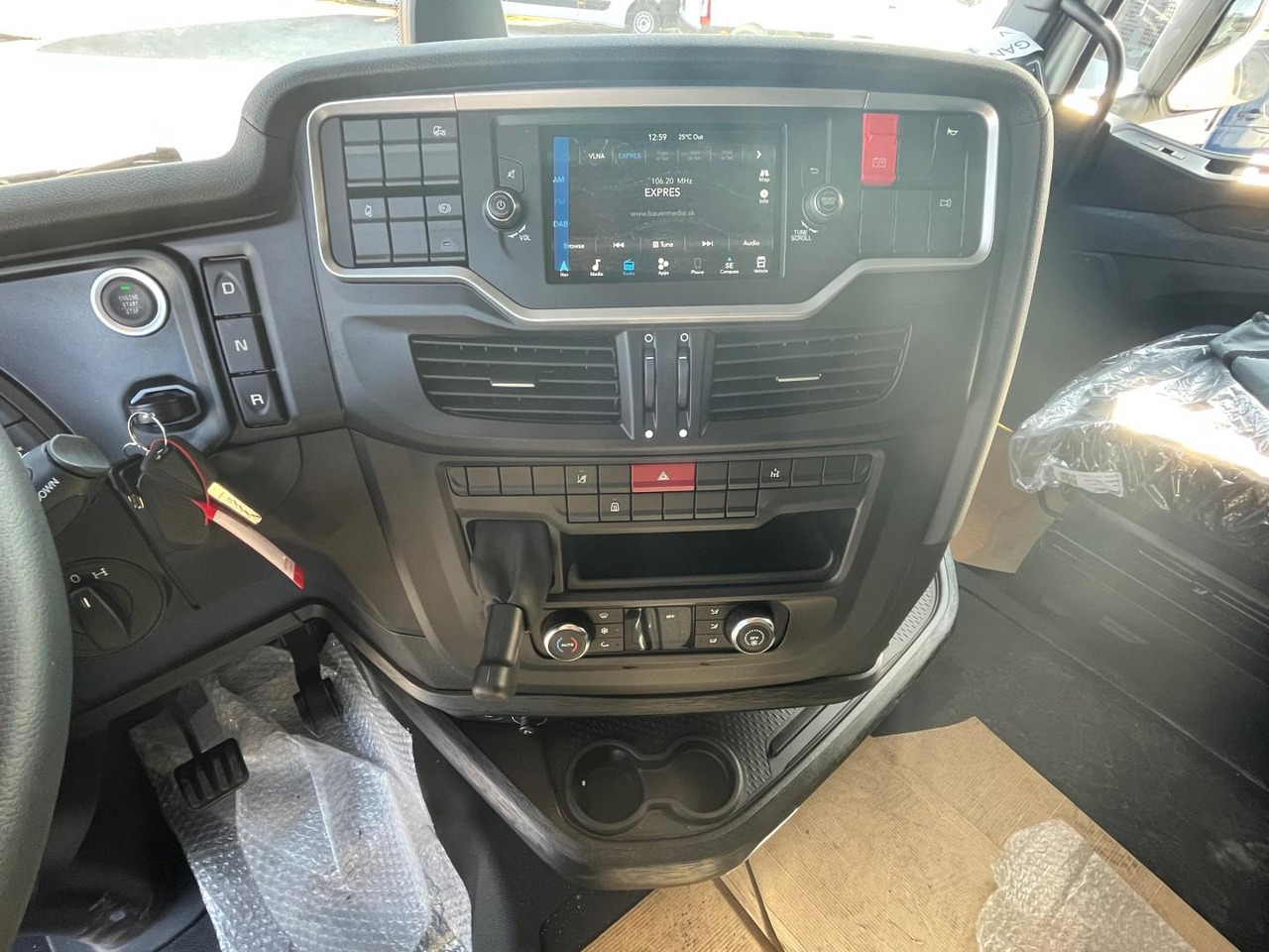 Iveco S-WAY, 530, AS440S53TP إيجار Iveco S-WAY, 530, AS440S53TP: صور 15