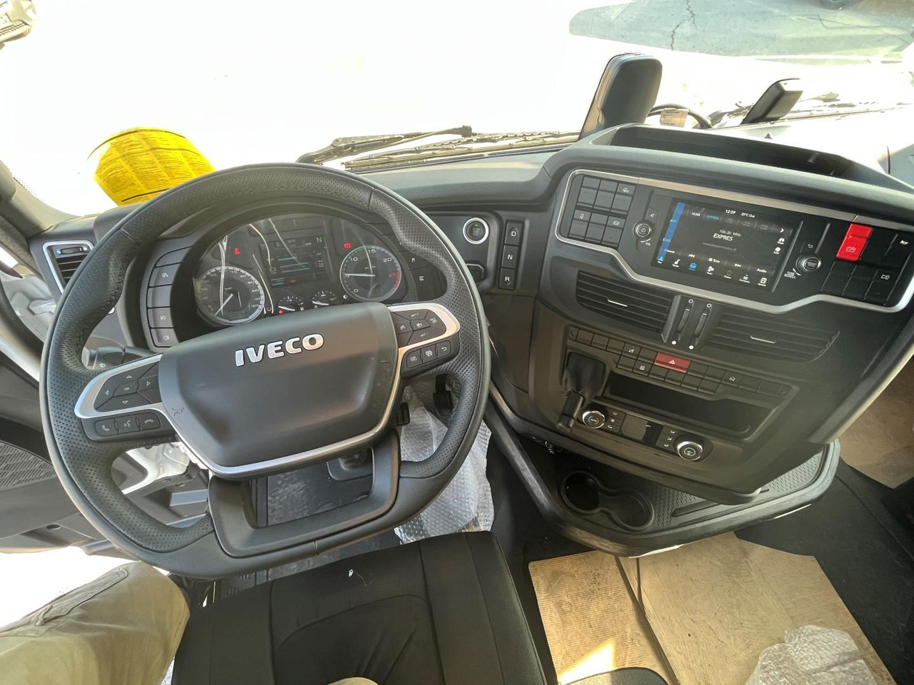 Iveco S-WAY, 530, AS440S53TP إيجار Iveco S-WAY, 530, AS440S53TP: صور 14