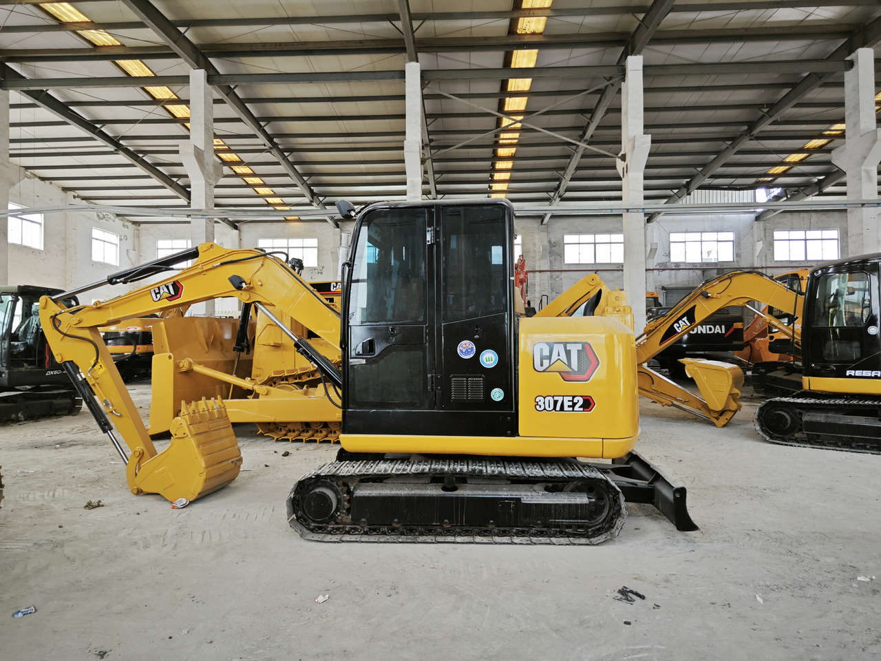 CATERPILLAR 307E - حفارة مصغرة: صور 1 CATERPILLAR 307E - حفارة مصغرة: صور 1
