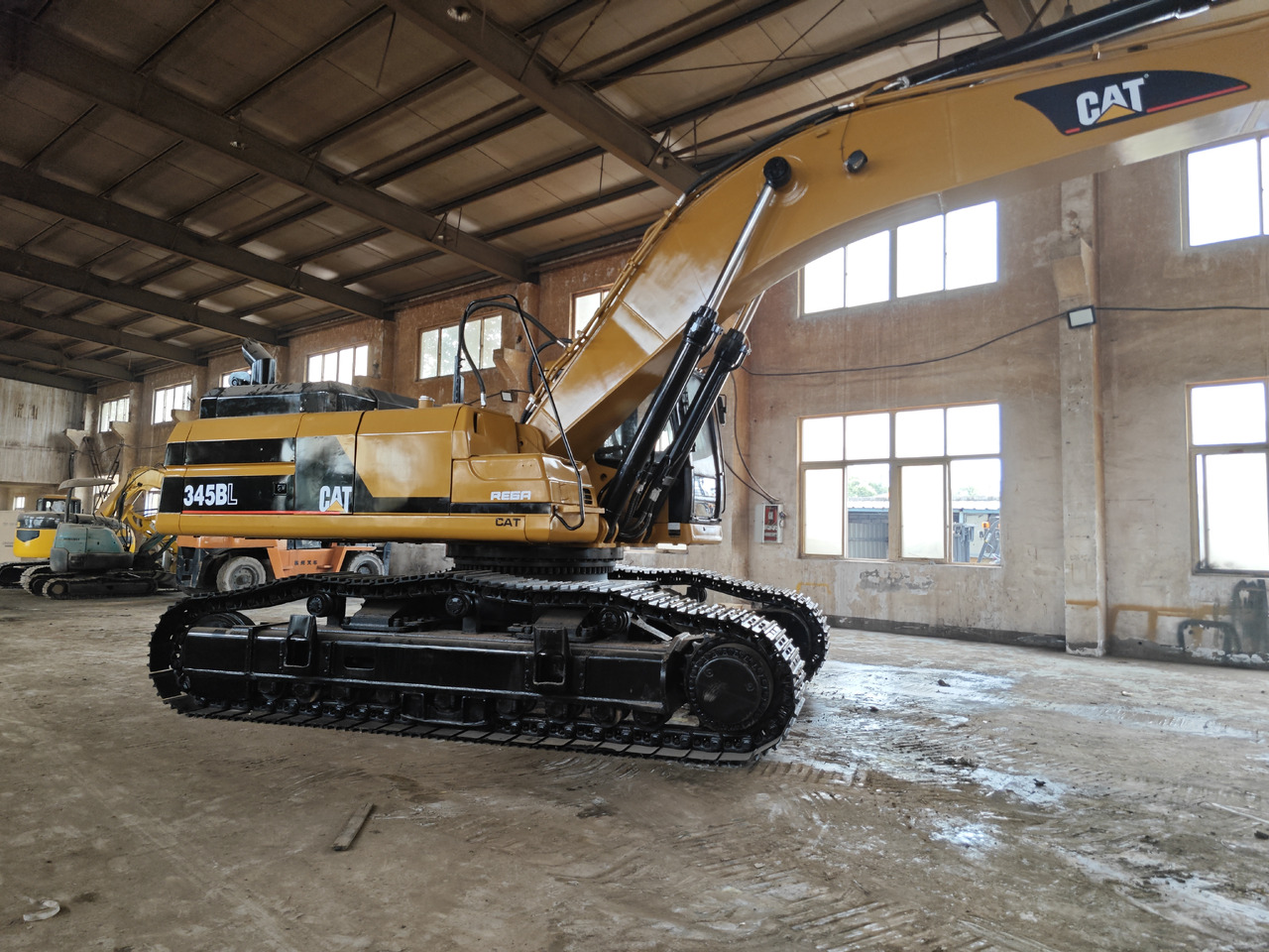 CATERPILLAR 345B - حفارات زحافة: صور 3 CATERPILLAR 345B - حفارات زحافة: صور 3