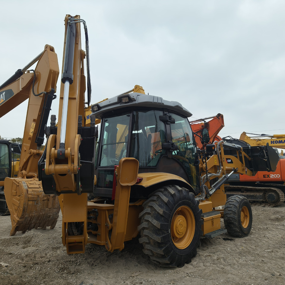 CATERPILLAR 420F - حفار متعدد الاستخدام: صور 4 CATERPILLAR 420F - حفار متعدد الاستخدام: صور 4