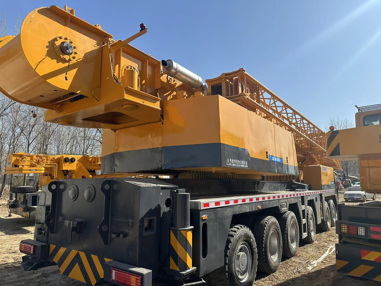 XCMG XCA130 130ton truck crane - آلات البناء: صور 4 XCMG XCA130 130ton truck crane - آلات البناء: صور 4