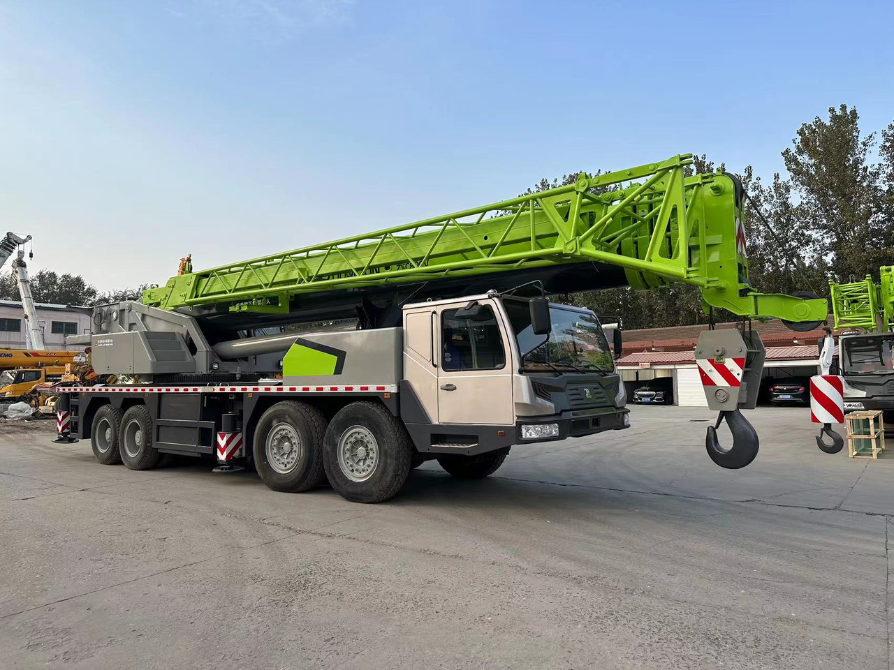 Zoomlion ZTC800V Used 80ton trcuk crane - موبايل كرين: صور 1 Zoomlion ZTC800V Used 80ton trcuk crane - موبايل كرين: صور 1