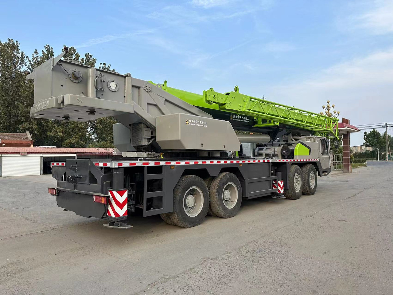 Zoomlion ZTC800V Used 80ton trcuk crane - موبايل كرين: صور 2 Zoomlion ZTC800V Used 80ton trcuk crane - موبايل كرين: صور 2