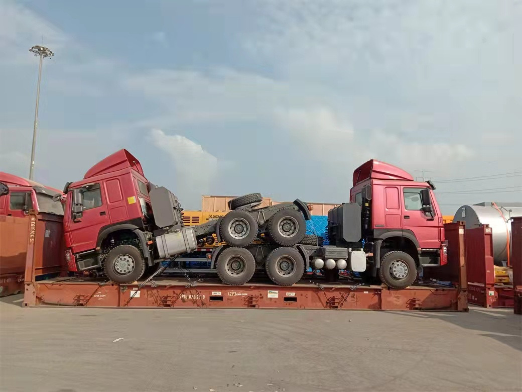 SINOTRUK ZZ4257V3247B - شاحنة جرار: صور 2 SINOTRUK ZZ4257V3247B - شاحنة جرار: صور 2
